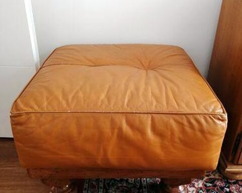 Pouf Carr en Cuir Caramel , en chane massif trs bon tat. 50 Livry-Gargan (93)