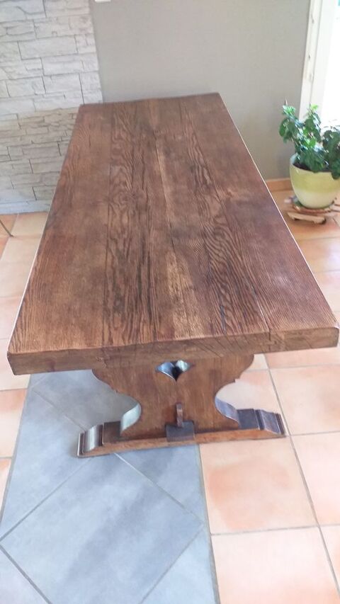 table monastre chne massif 700 Orthoux-Srignac-Quilhan (30)