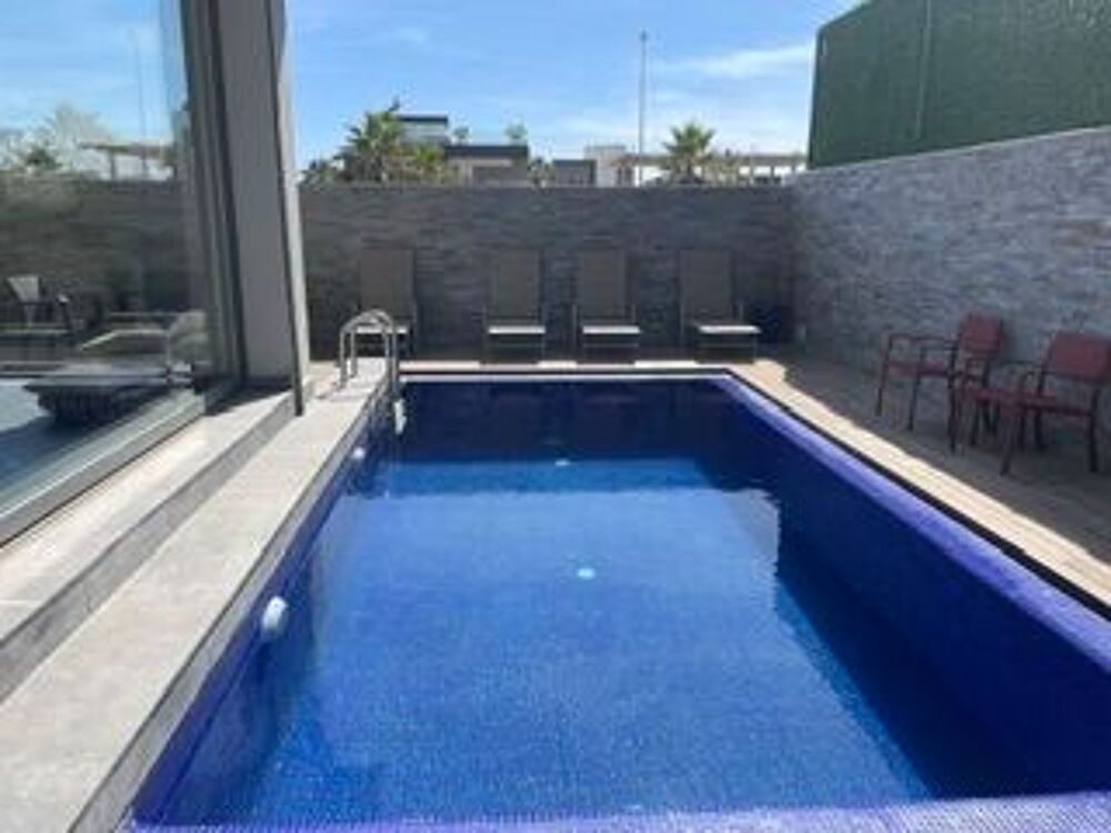 Vente Villa VILLA vue mers 4 FACES 1 PISCINE JARDIN ET 1ROOFTOP Dar bouazza casablanca (Maroc)