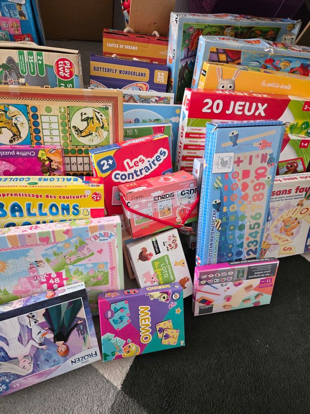 ?Lot de jeux d'&eacute;veil et puzzles Jeux / jouets