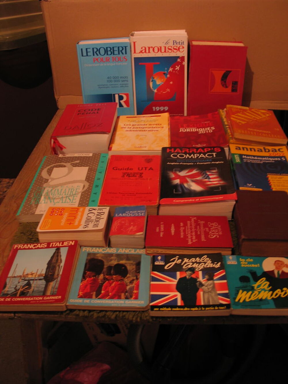Dictionnaires et annales Livres et BD
