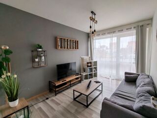  Appartement à louer 3 pièces 56 m²