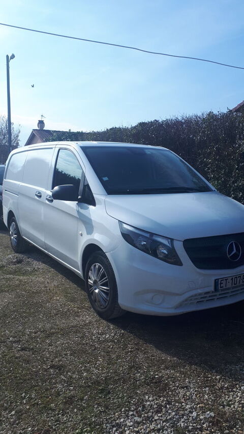 Mercedes Vito VITO FOURGON 109 CDI COMPACT 2018 occasion Saint-Denis-en-Bugey 01500