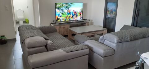 LOT DE CANAP�S 3 PLACES ET 2 PLACES
Dimensions  3places 2m14 2300 Andoins (64)