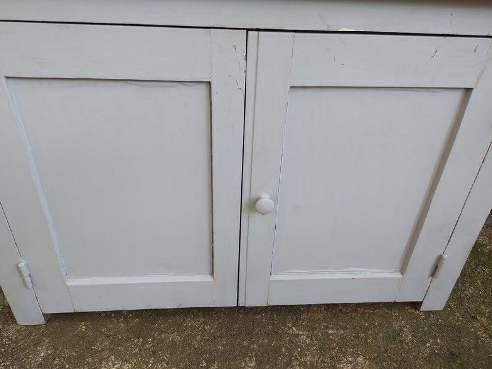 Petit Meuble Buffet Bas Style Parisien Vintage 
Meubles