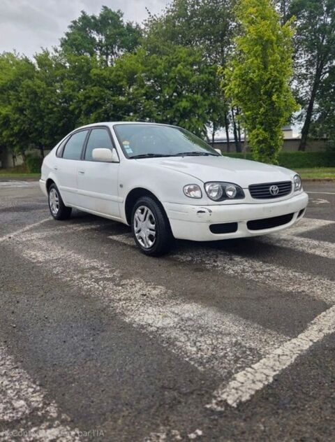 Toyota corolla 1.4 VVT-i Linea Terra