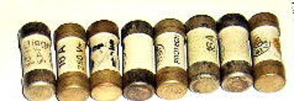 Lot de 8 cartouches fusibles Legrand 16A Bricolage