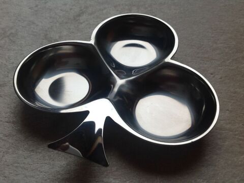 VIDE POCHE CENDRIER PLATEAU APERITIF TREFLE Envoi Possible
8 Tr�gunc (29)