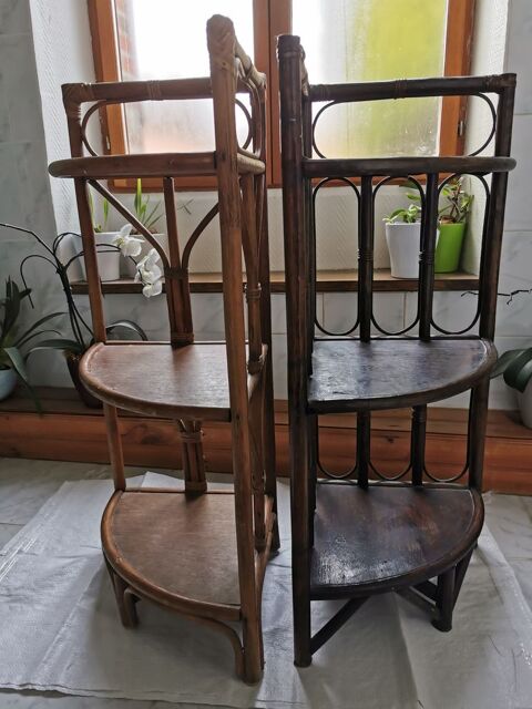2 �tag�res d'angle en rotin 50 Charleville (51)