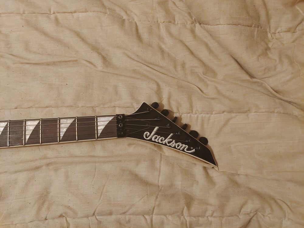 Guitare Jackson Dinky AH Violette Instruments de musique