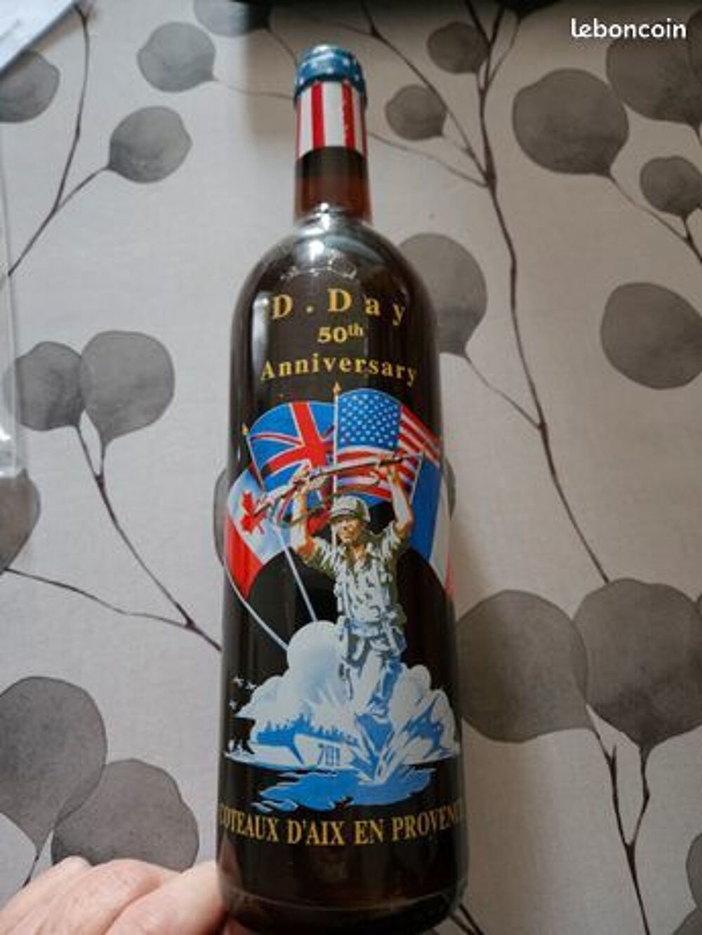 Bouteille comm&eacute;morative D-Day ? 50e Anniversaire ? Coteaux d 