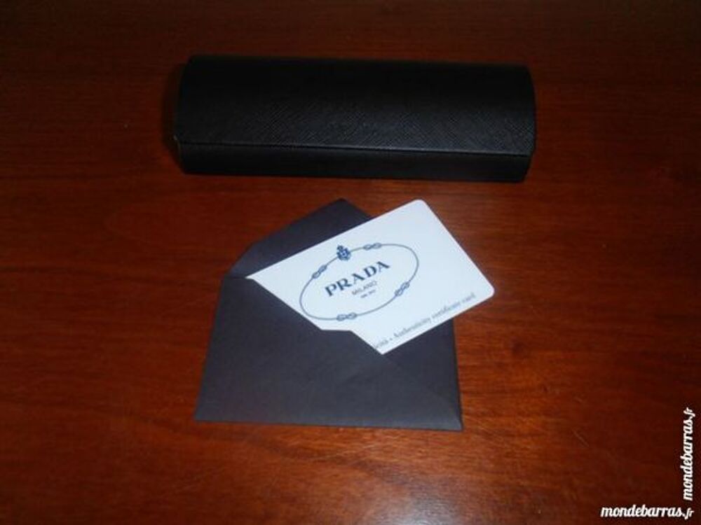 Etui &agrave; lunettes PRADA (27) Bijoux et montres