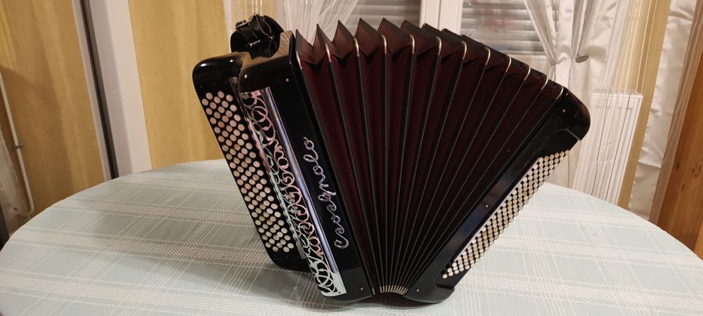 Accord&eacute;on Cavagnolo Instruments de musique