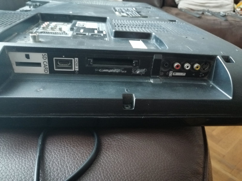 T&eacute;l&eacute;viseur Panasonic 80cm (32") Photos/Video/TV