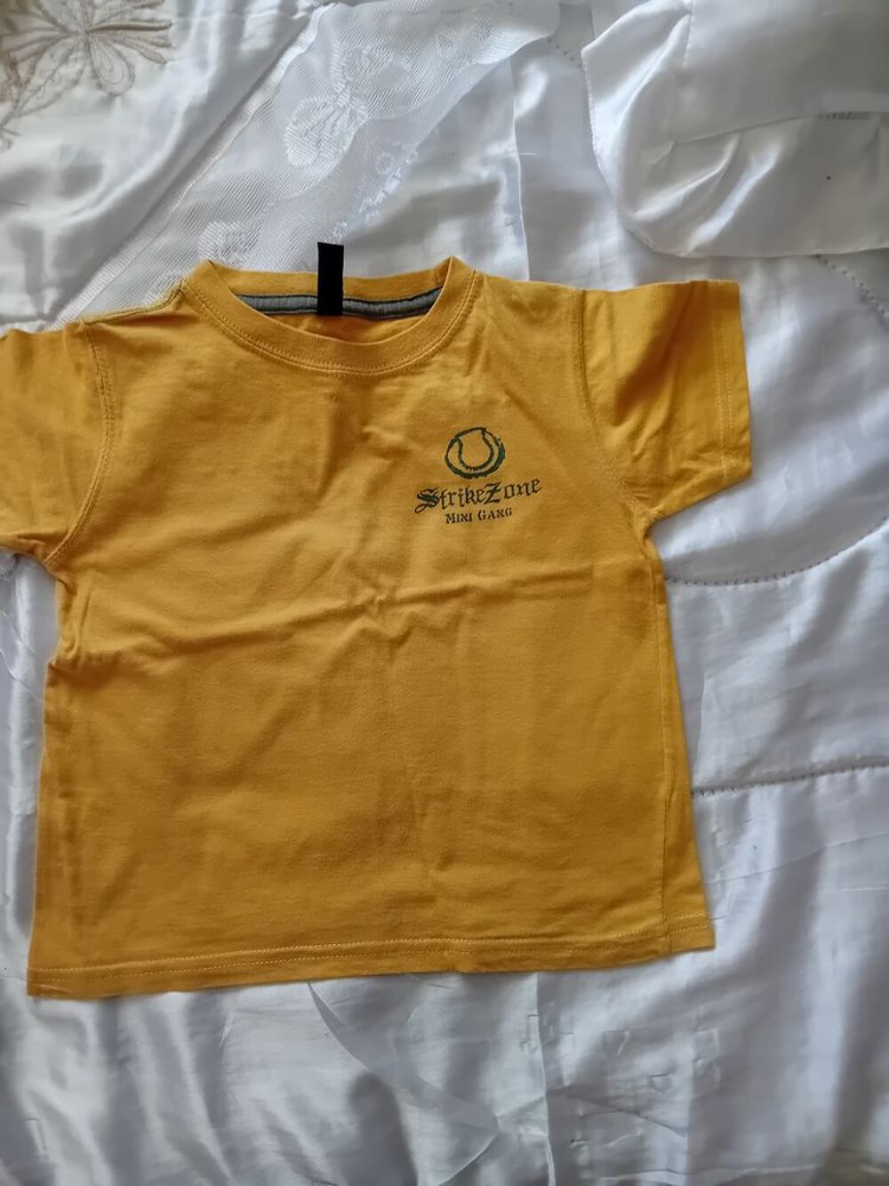 2 TEE SIRT GARCON TAILLE 4 ANS TEX/MINI GANG Vtements enfants