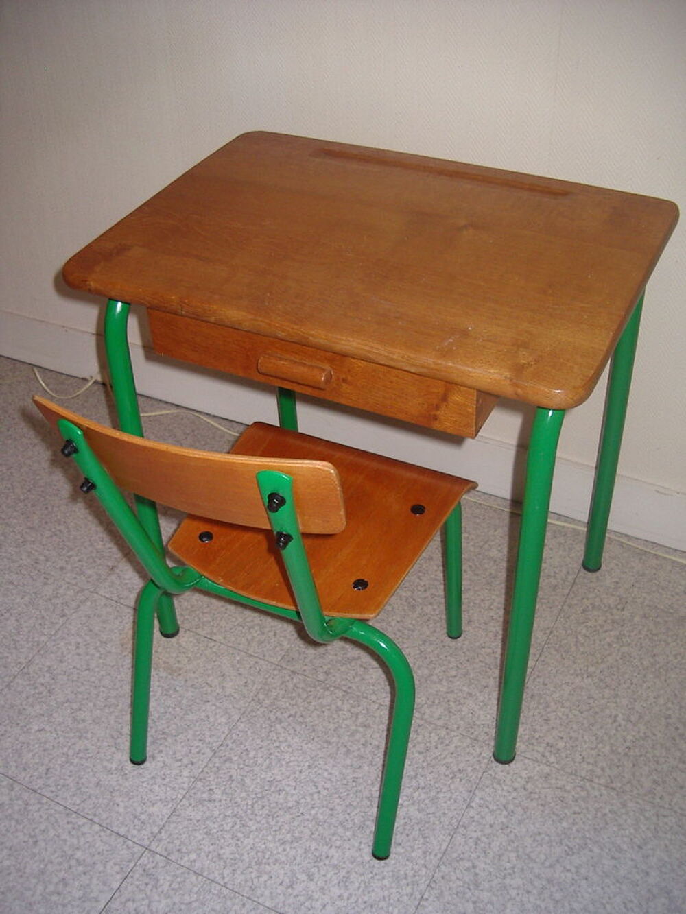 Petit bureau d'enfant Mobilier enfants