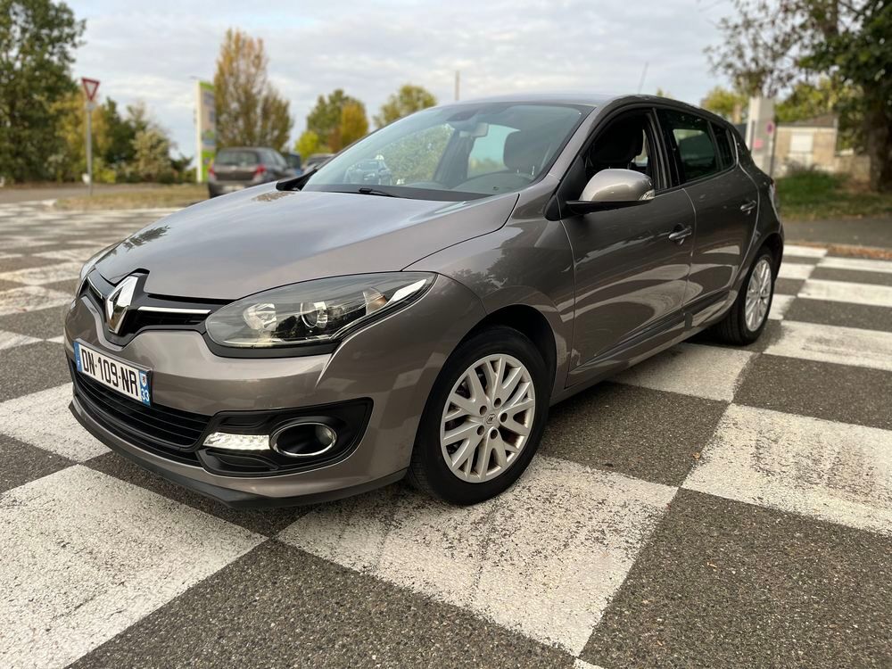 M&eacute;gane 1.4i 16V Authentique 2013 occasion 82000 Montauban