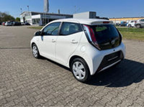 Aygo 1.0 VVT-i x-cite Blanc (3 CV) 2017 occasion 20260 Calvi