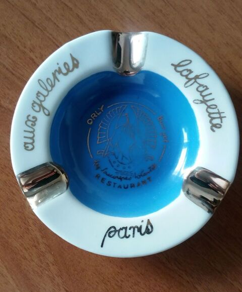 Cendrier Galeries Lafayette Paris 30 La Courneuve (93)