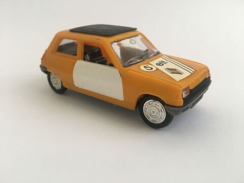 NOREV ref 178 - Renault R 5 ELF - 1/43 plastique ancienne 39 Saint-Maur-des-Fosss (94)