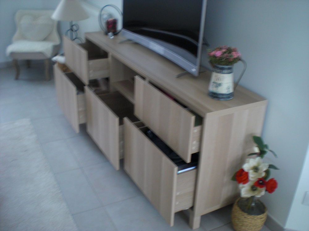 meuble t&eacute;l&eacute; Meubles