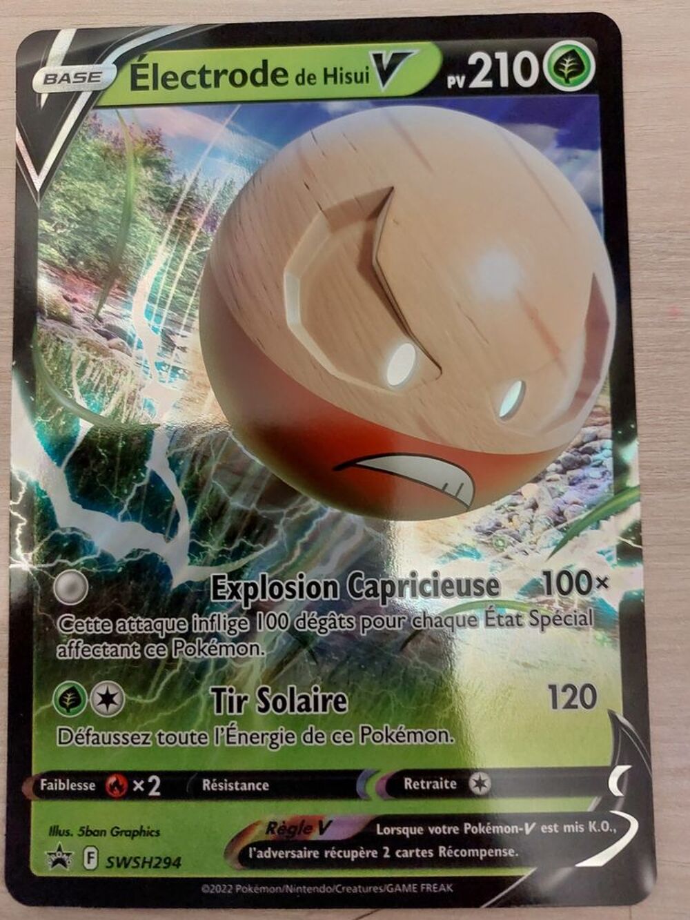 Grande carte pok&eacute;mon de &Eacute;lectrode de Hisui V Jeux / jouets