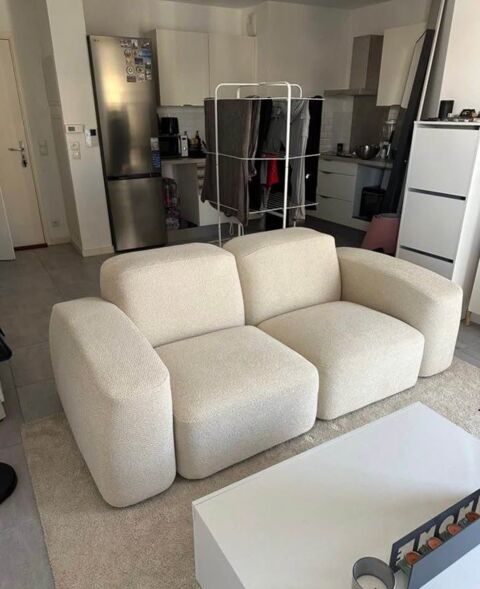 Superbe canapé design en tissu bouclette beige 420 Nice (06)