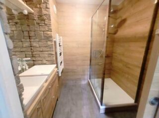  Appartement à louer 2 pièces 61 m²