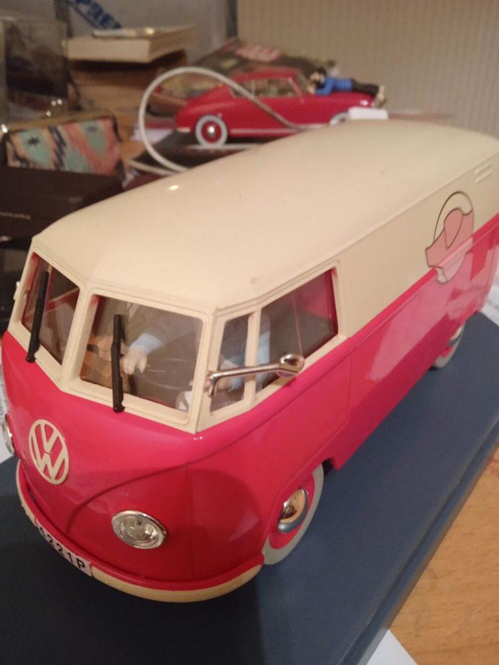 Voiture Tintin boucherie Sanzot 