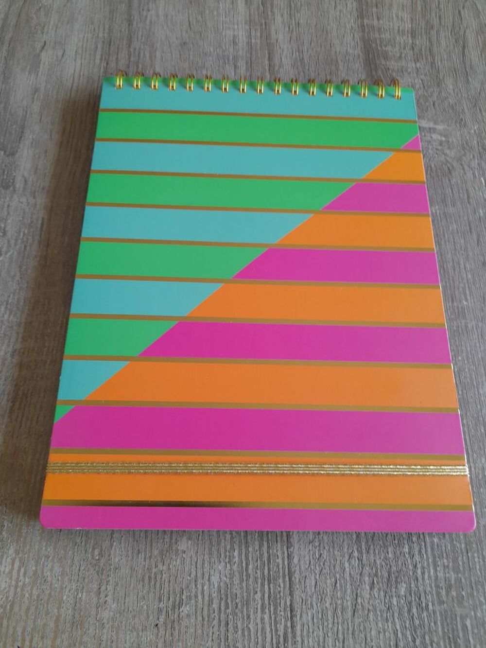Bloc feuilles couleurs 2 Bricolage