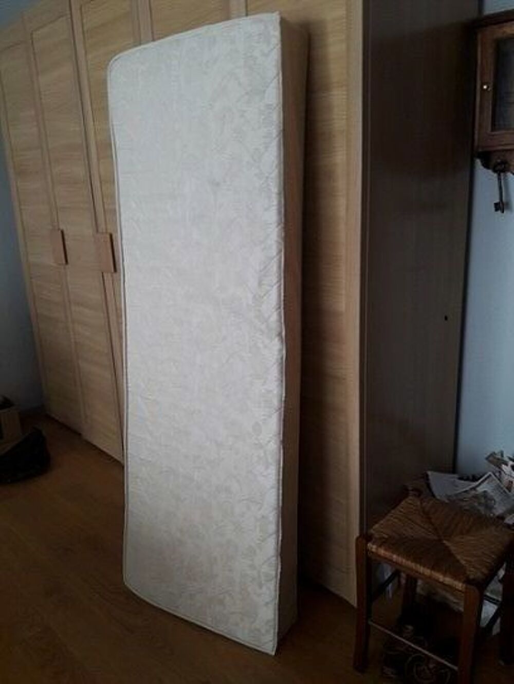 matelas peu servi une place 65x185x18 cm Meubles