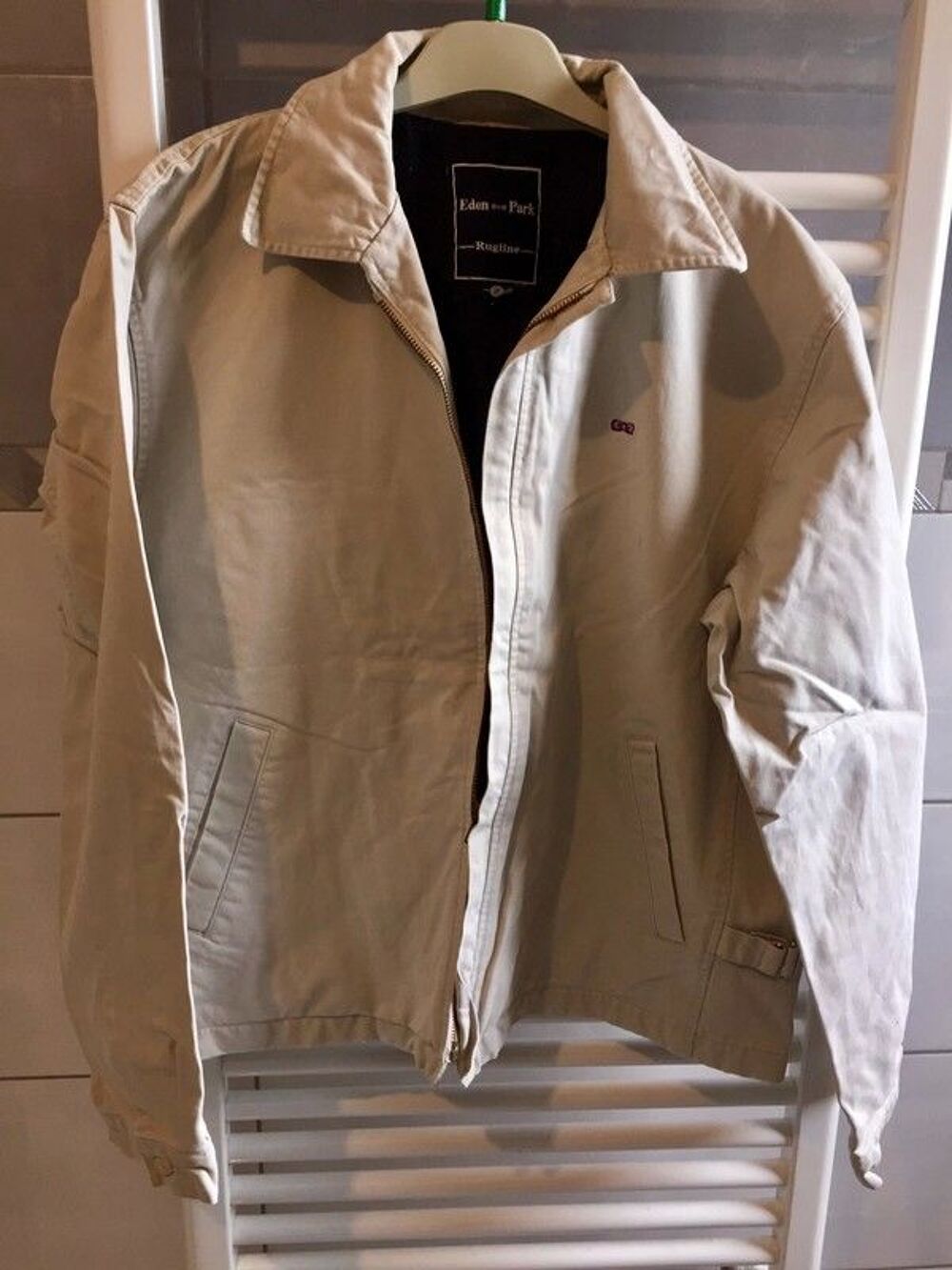 Blouson beige &Eacute;den Park taille XL en bon &eacute;tat &agrave; 15 euros
Vtements