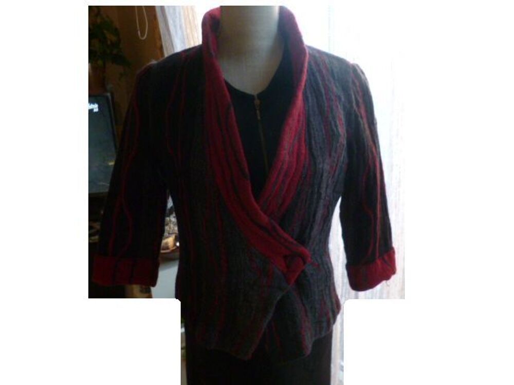 2 ROBES / TUNIQUES - VESTE - JUPE MI-longue - t.1 et 40 Vêtements