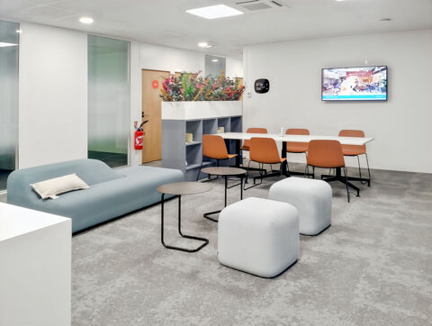 Acc&egrave;s illimit&eacute; au coworking space de Factories Malakoff 119 92240 Malakoff