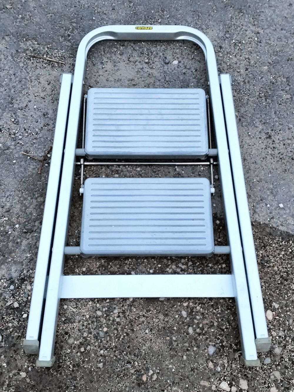 marchepied ultra plat centaure 2 marches Bricolage