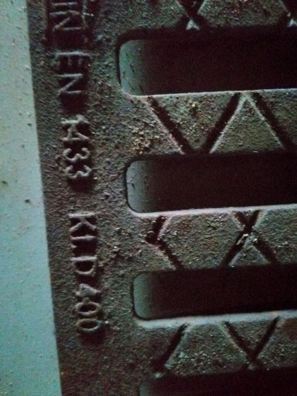 GRILLE FONTE HAURATION D400 PASSAGE LOURD 0.5M NEUVE Bricolage