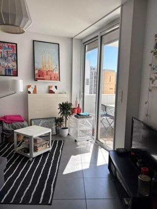  Appartement à louer 2 pièces 37 m²