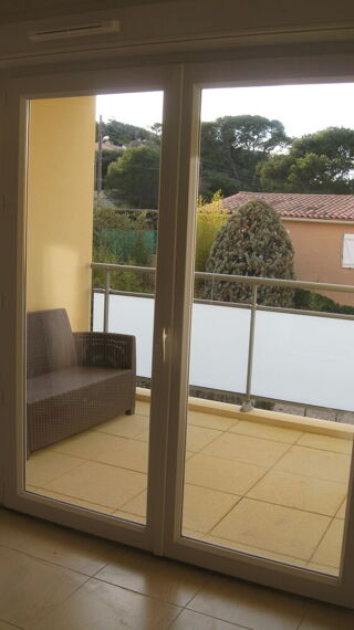  Appartement à vendre 3 pièces 61 m² Saint-raphaël