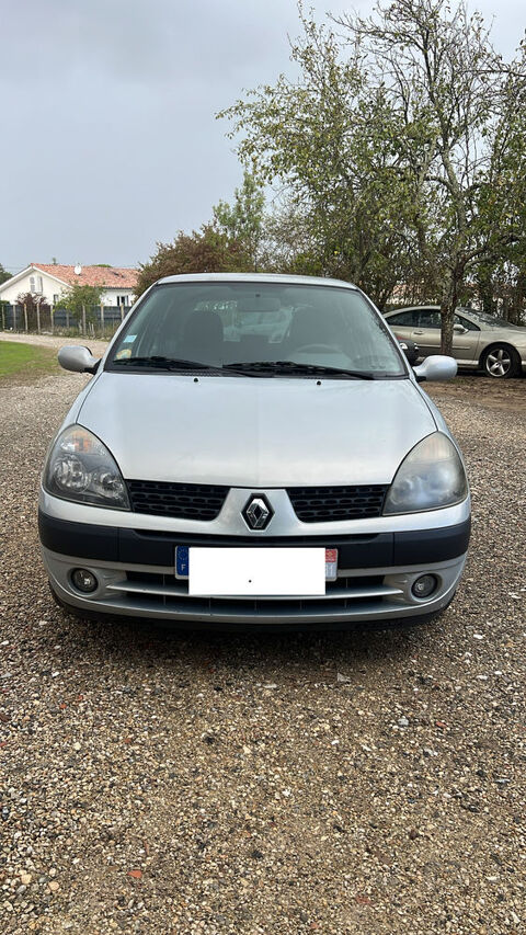 Renault Clio II Clio 1.2i 16V Authentique 2001 occasion Saint-Laurent-d'Arce 33240