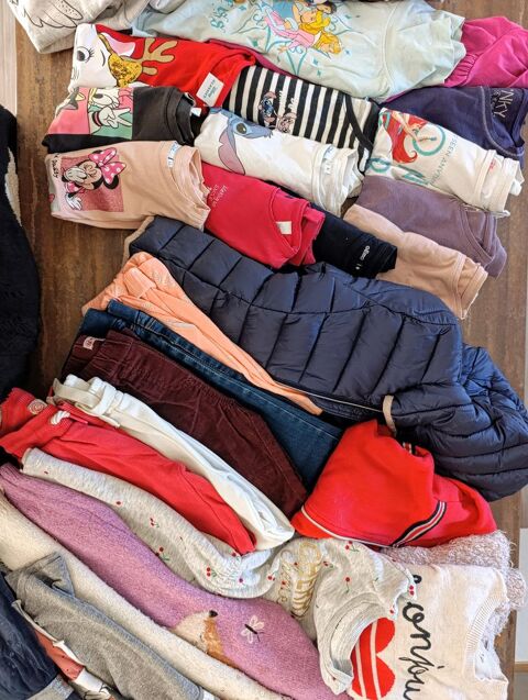 Grand Lot v�tements 6 ans 50 Le Roc-Saint-Andr� (56)