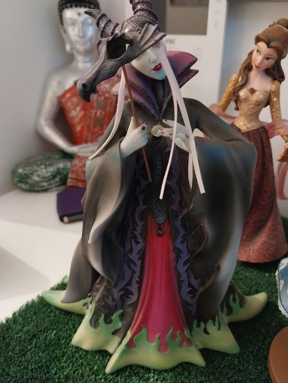 Magnifique mal&eacute;fique haute couture Décoration