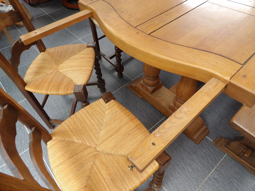 TABLE MONASTERE en CHENE MASSIF de 212 x 95 cm H 77 cm Meubles