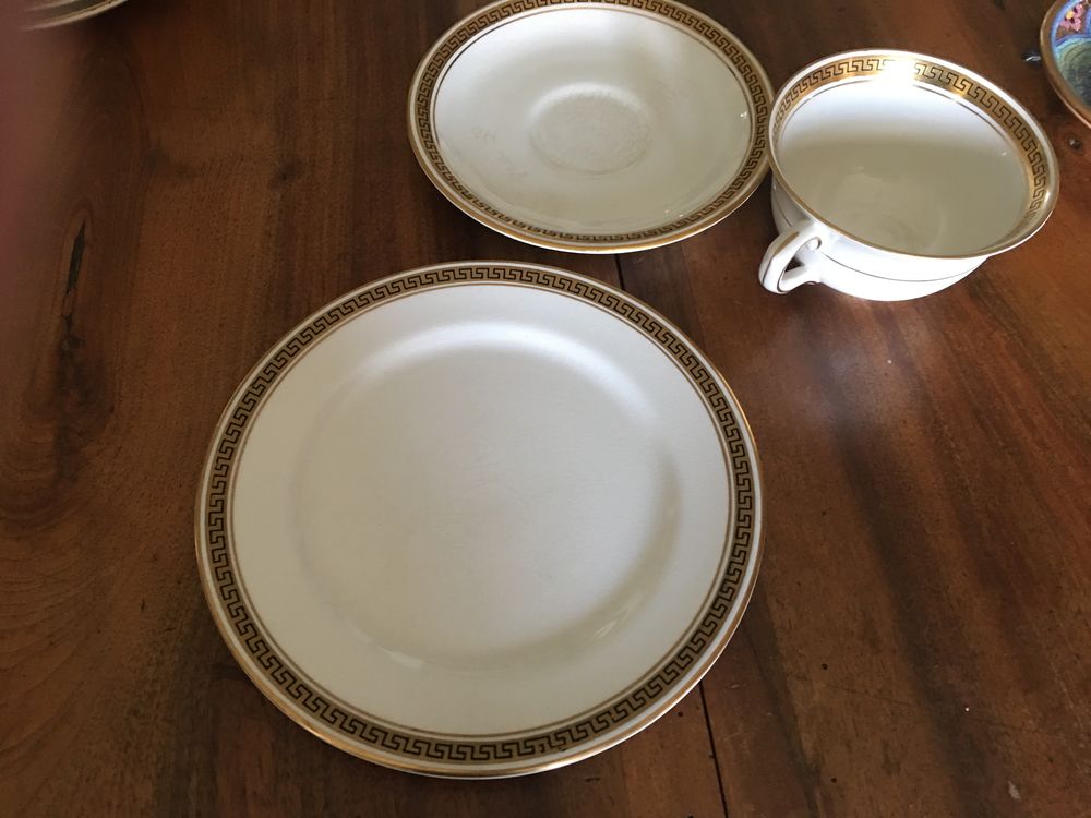 service a caf&eacute; en porcelaine anglaise 24 pi&egrave;ces Décoration