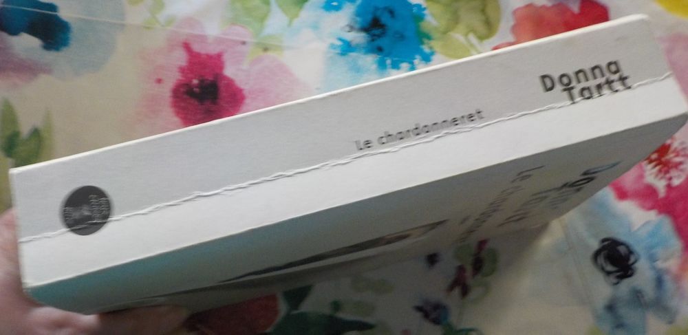 LE CHARDONNERET de Donna TARTT Ed. Feux Crois&eacute;s Livres et BD