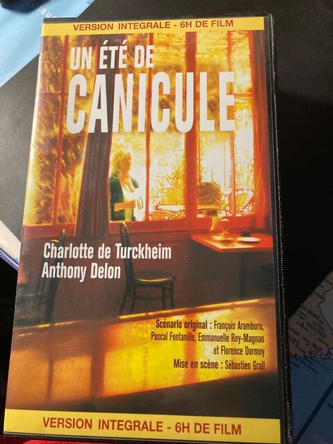 Coffret 2 VHS de la s�rie t�l�vis�e  UN ETE DE CANICULE  6 Les �glisottes-et-Chalaures (33)