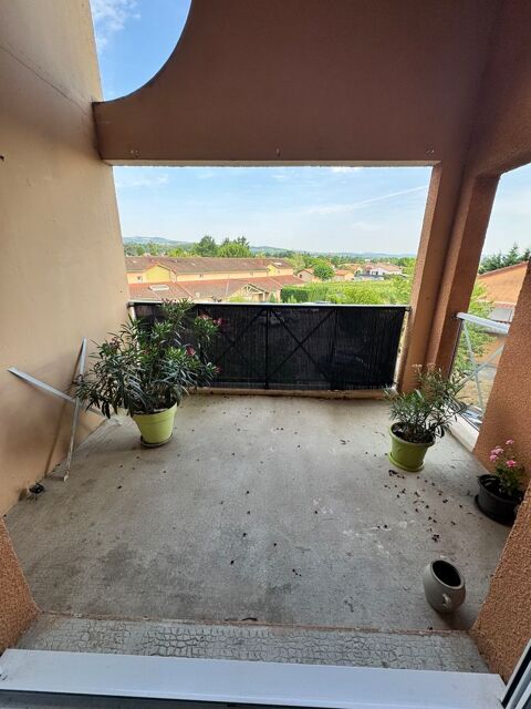   Appartement T4 proche centre Crèches sur Saône  Appartement - 4 pièce(s) - 90 m²