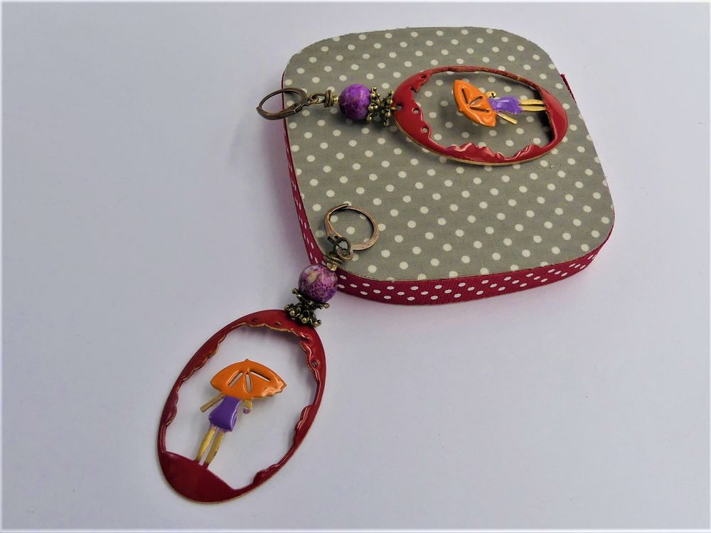 Boucles d'oreilles cuivre &eacute;maill&eacute;, perles jaspe s&eacute;diment Bijoux et montres