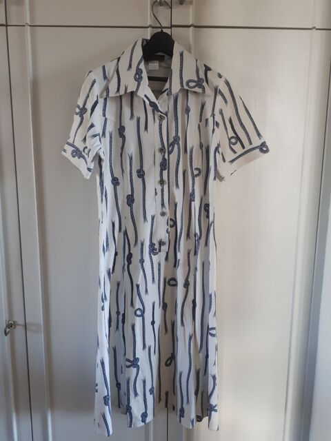 Robe blanche motifs noeuds marins - 40  -  15 euros 15 Villemomble (93)