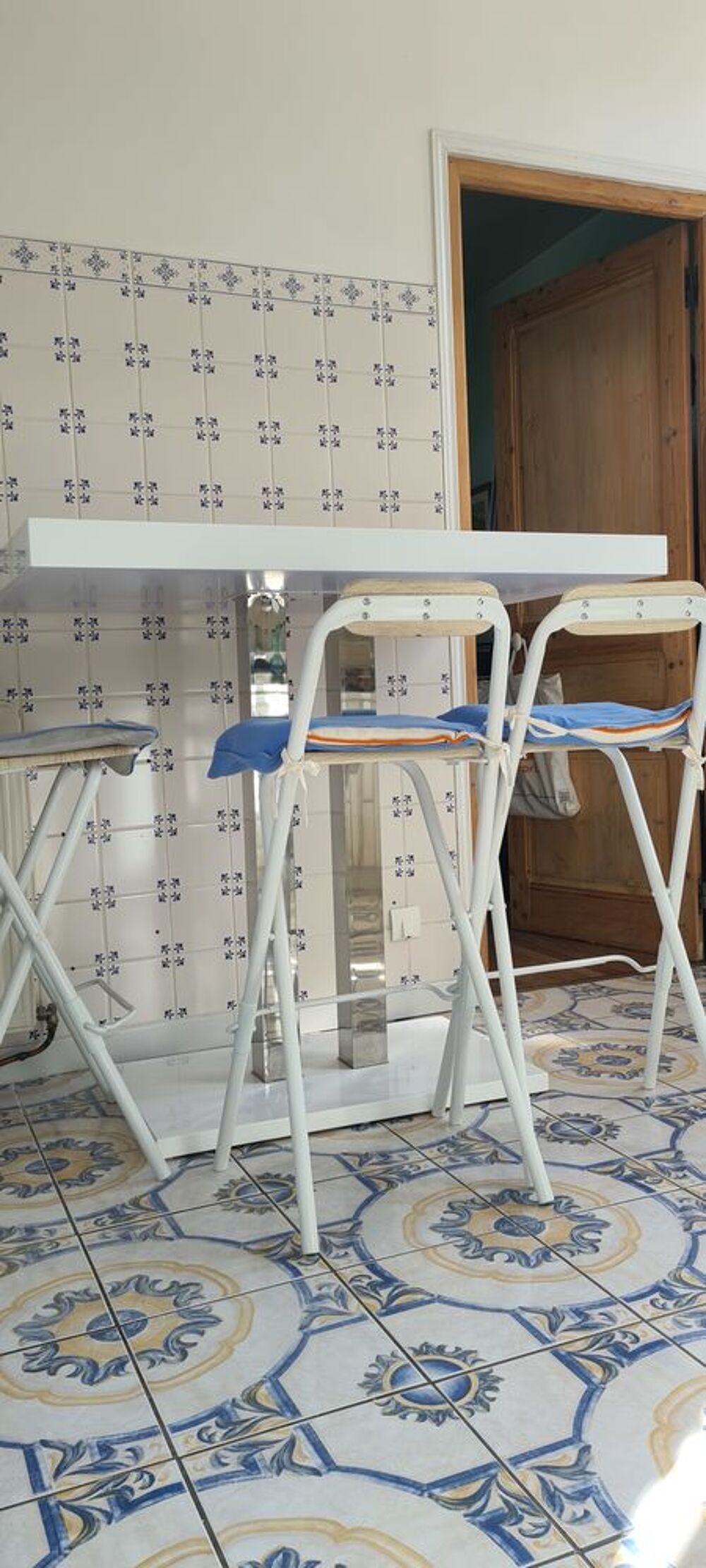 Table haute laqu&eacute;e ou table bar Meubles