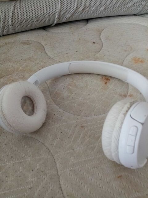 casque bluetooth la marque c'est jbl 70 Biarritz (64)